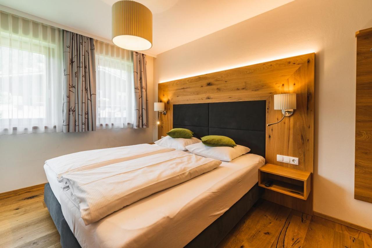 Haus Sabrina - Ferienwohnungen Saalbach-Hinterglemm Eksteriør billede