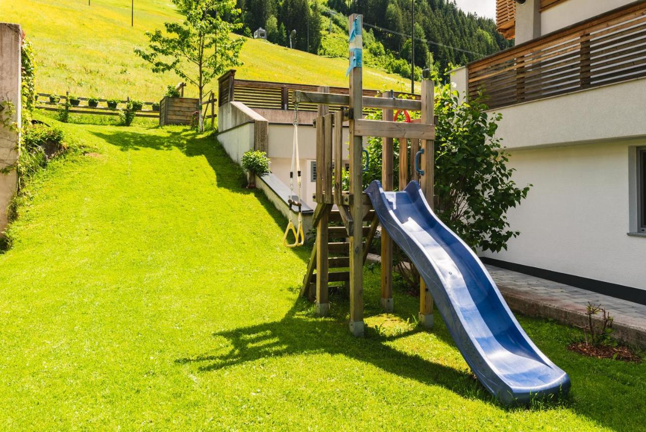 Haus Sabrina - Ferienwohnungen Saalbach-Hinterglemm Eksteriør billede